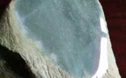 木那翡翠原石皮壳大全（木那翡翠原石皮壳的特征是什么？）